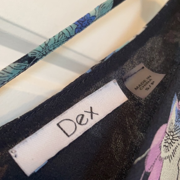 2 for $15 Floral strappy top - Picture 2 of 6